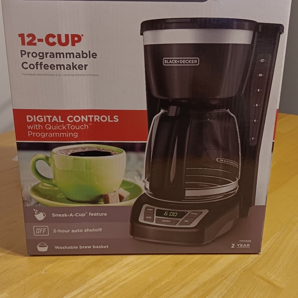 Black & Decker Programable Coffee Pot - Picture 5 of 5